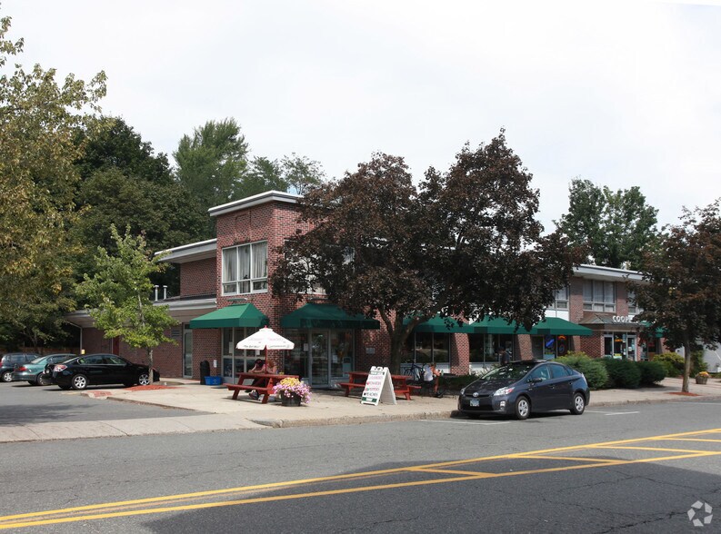 More Photos Of 35 Main St, Florence Storefront Retail Office For Lease