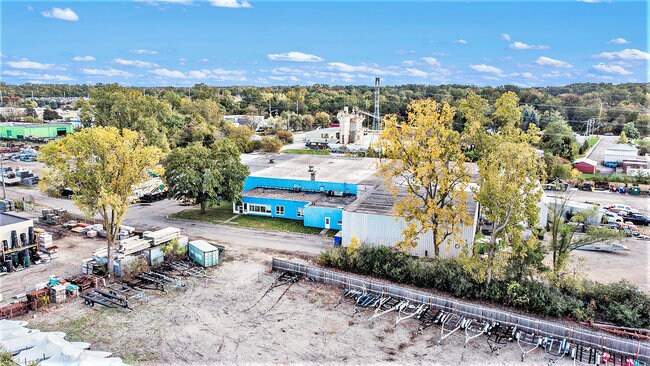 More Photos Of 1109 Decker Rd, Walled Lake Warehouse For Lease