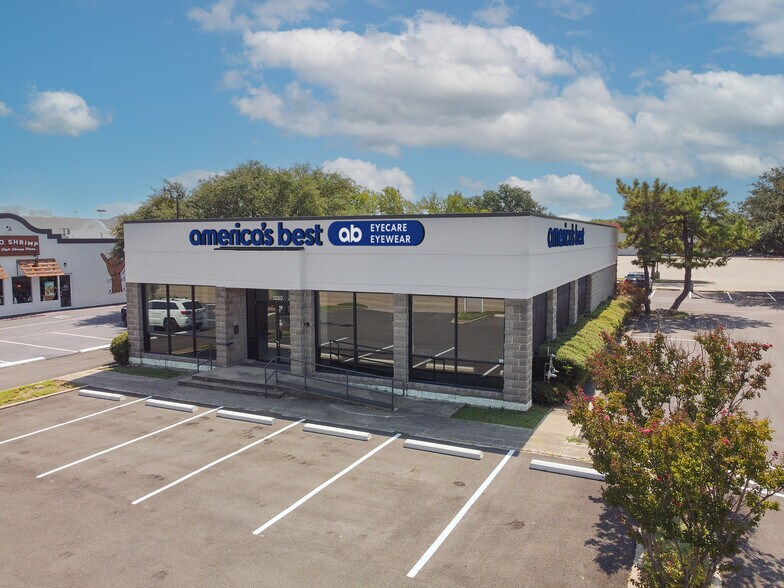 More Photos Of 1230 E Beltline Rd, Richardson Freestanding For Sale