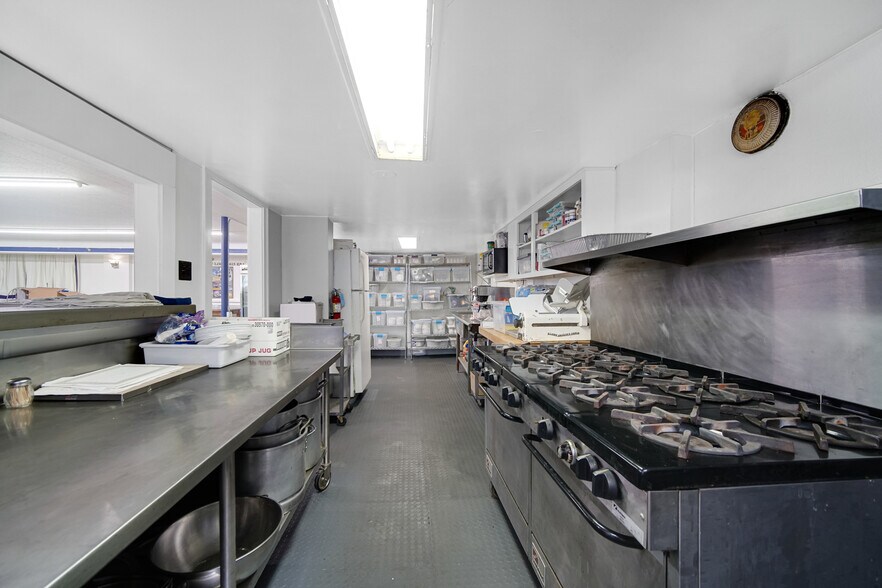 More Photos Of 512 Temple St, Whiting Specialty For Sale