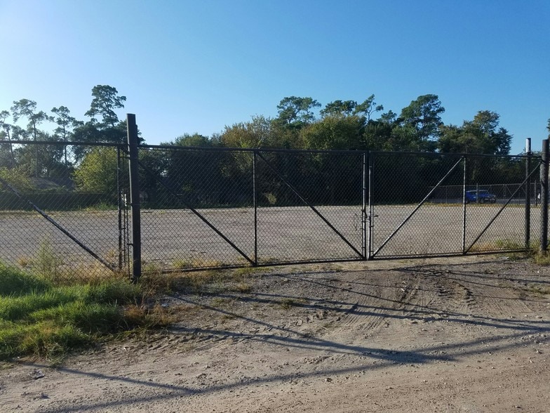 More Photos Of 6430 Antoine Dr, Houston Land For Lease