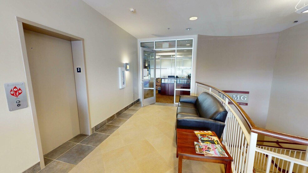 More Photos Of 12500 Reed Hartman Hwy, Cincinnati Office For Lease