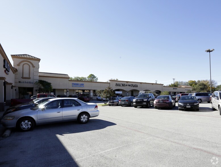 More Photos Of 2700-2742 N O'Connor Rd, Irving Unknown For Lease