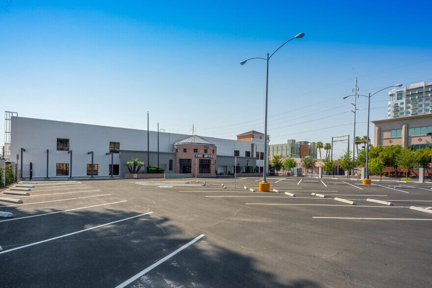 More Photos Of 730 Las Vegas Blvd, Las Vegas Office For Lease