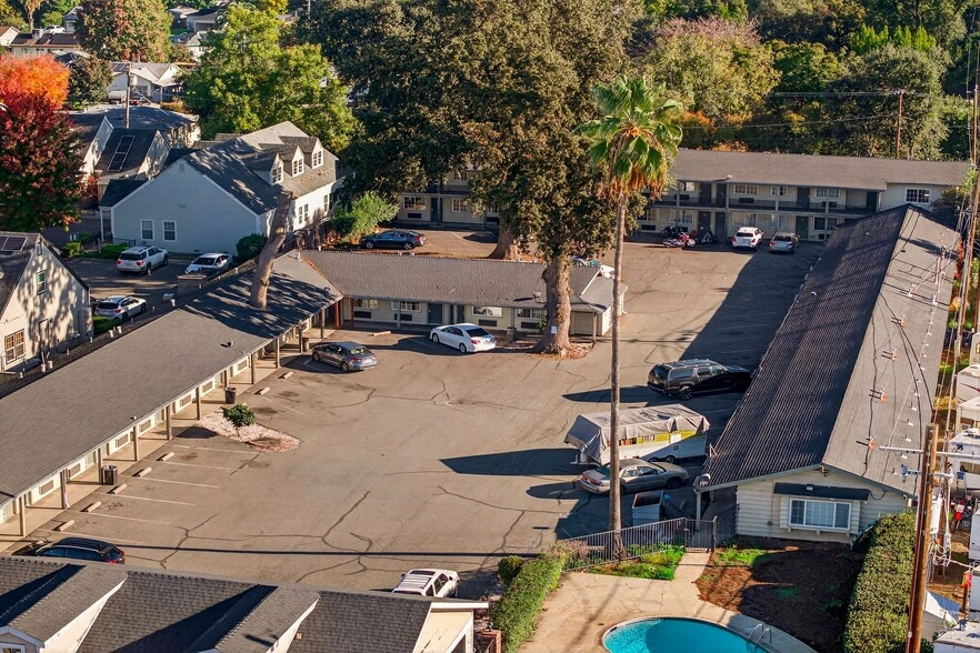 More Photos Of 2352 Esplanade Rd, Chico Hotel For Sale