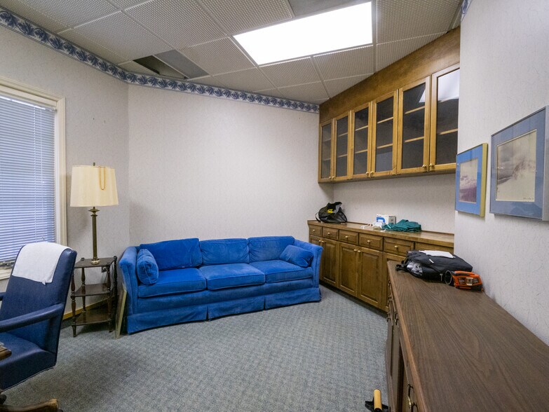 More Photos Of 110 E Carver St, Durham Medical For Sale