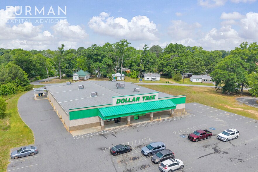 More Photos Of 9710 Highway 81 S, Iva Freestanding For Sale