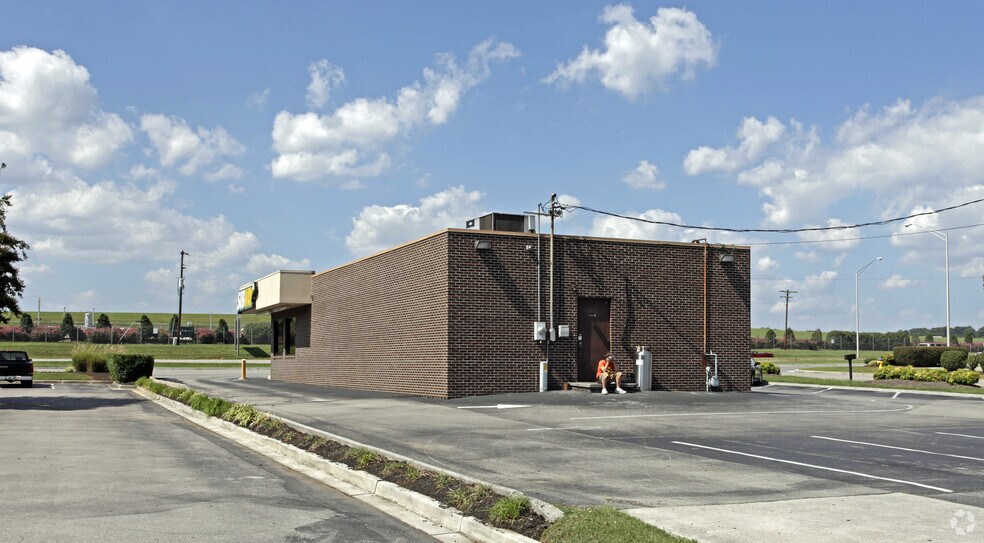 More Photos Of 2580 Alcoa Hwy, Alcoa Fast Food For Sale