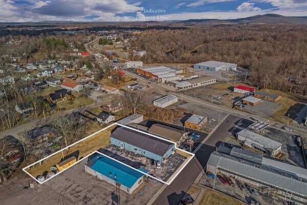 More Photos Of 107 Lyon St, McMinnville Office For Sale