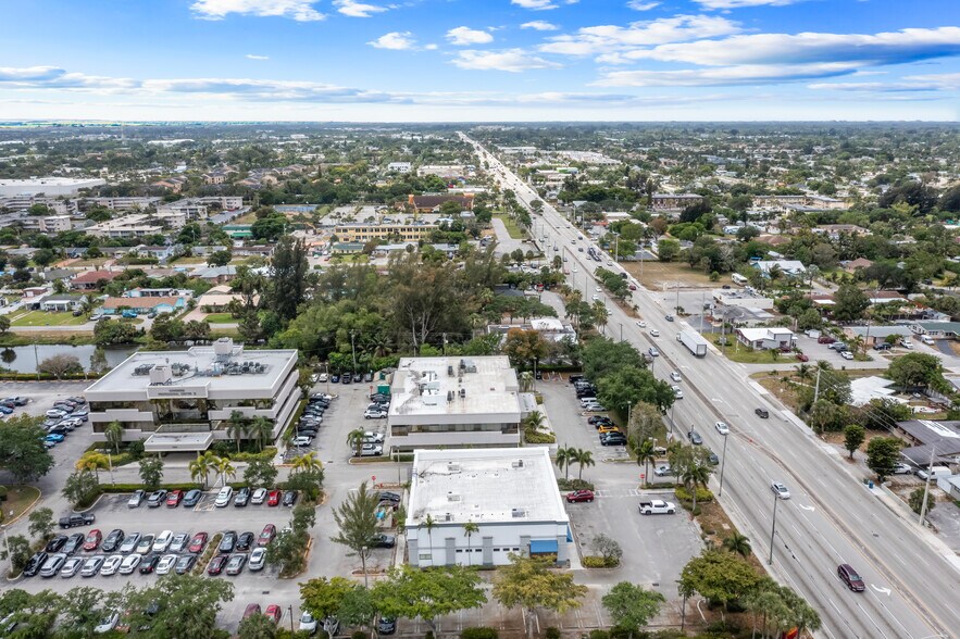More Photos Of 1620 S Congress Ave, Palm Springs Medical For Lease
