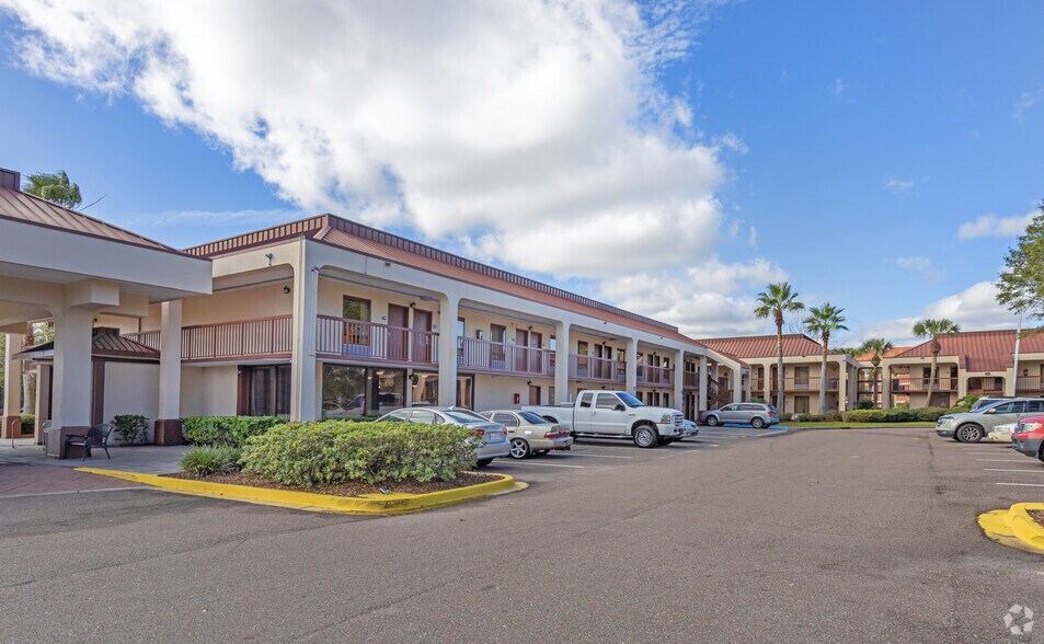 More Photos Of 1170 Airport Rd, Jacksonville Hotel For Sale