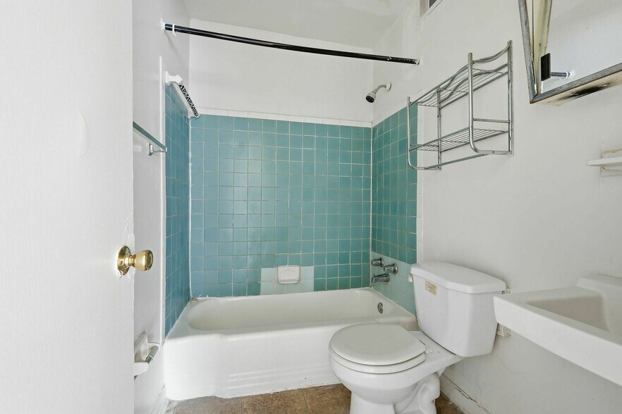 More Photos Of 1303-1309 Congress St SE, Washington Apartments For Sale