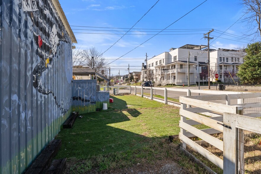 More Photos Of 616 Garfield St, Nashville Convenience Store For Sale