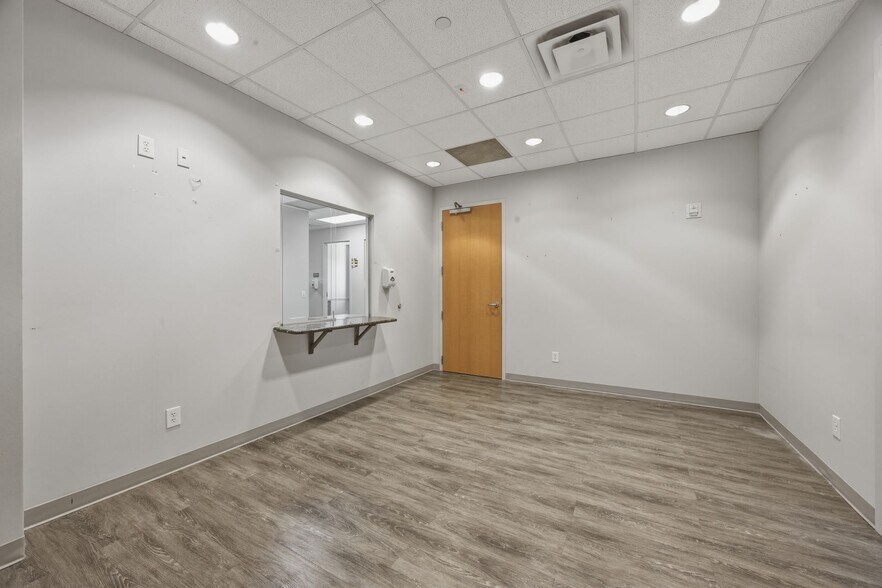 More Photos Of 8080 State Highway 121, McKinney Medical For Lease