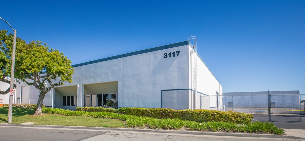 Primary Photo Of 3117 W Alpine Ave, Santa Ana Warehouse For Lease