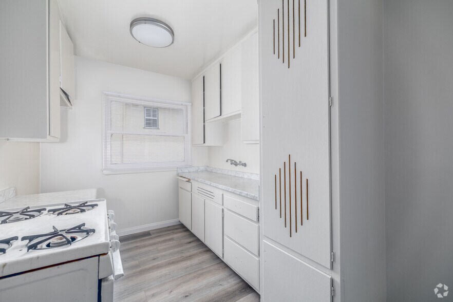 More Photos Of 4839 W Slauson Ave, Los Angeles Apartments For Sale