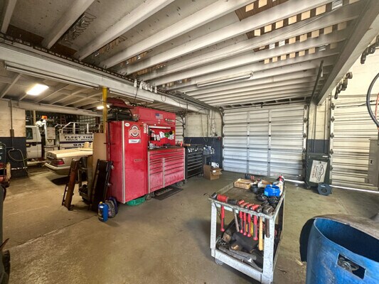 More Photos Of 1590 S McCall Rd, Englewood Auto Repair For Sale