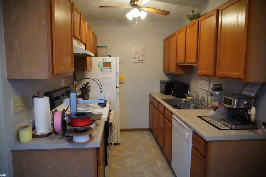 More Photos Of 7346 IL-15, Saint Libory Apartments For Sale