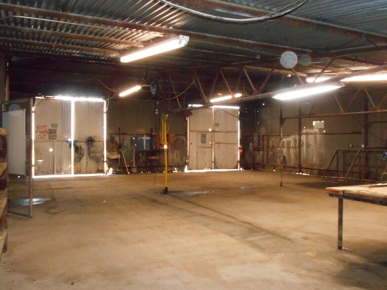 More Photos Of 512 E Greene St, Carlsbad Flex For Sale