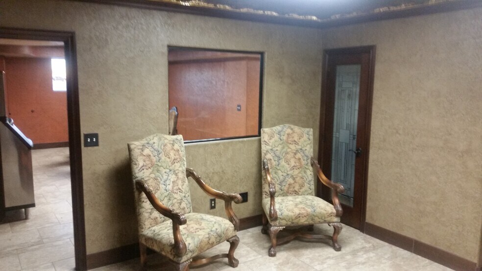 More Photos Of 1911 Sheppard Access Rd, Wichita Falls Unknown For Lease