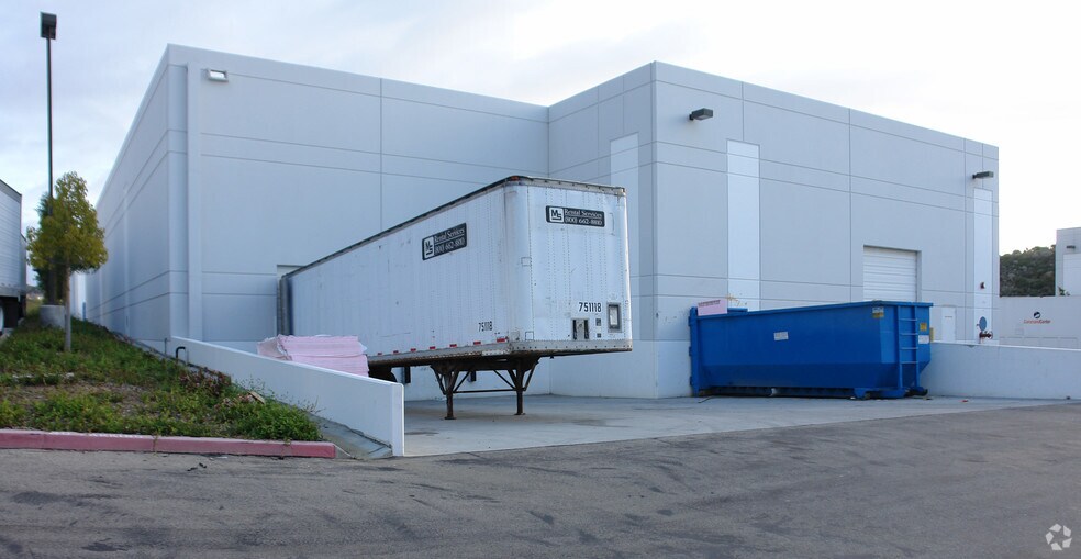 More Photos Of 28034 Industry Dr, Valencia Industrial For Lease