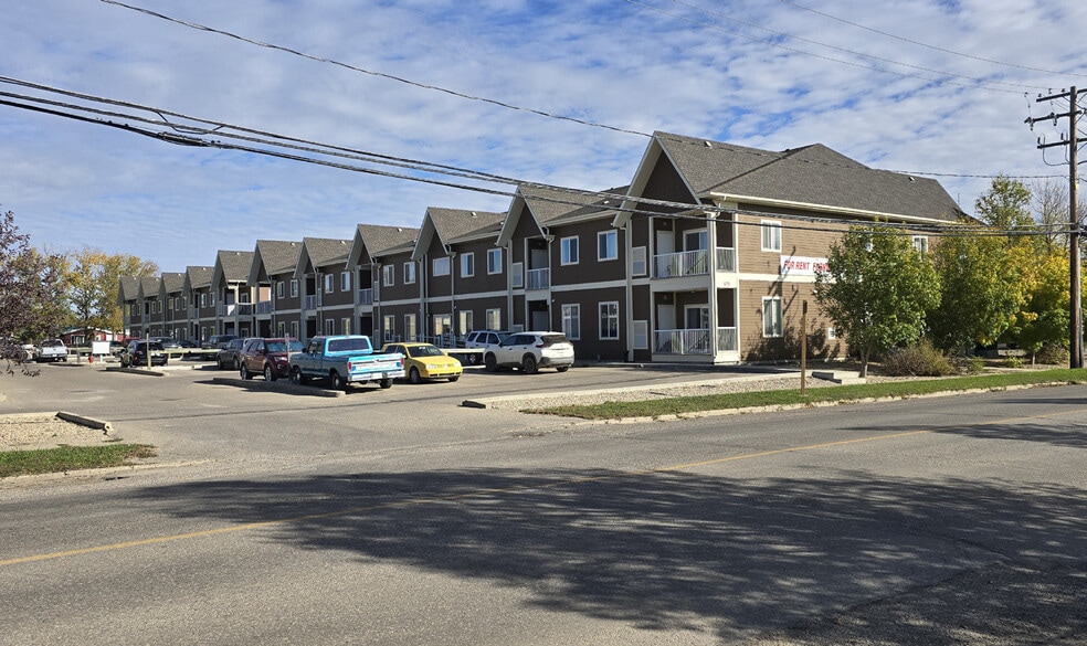 More Photos Of 475 1st Av NW, Weyburn Apartments For Sale