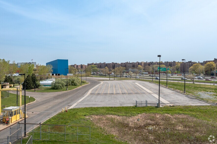 More Photos Of 25-70 Whitestone Expy, Whitestone Land For Lease