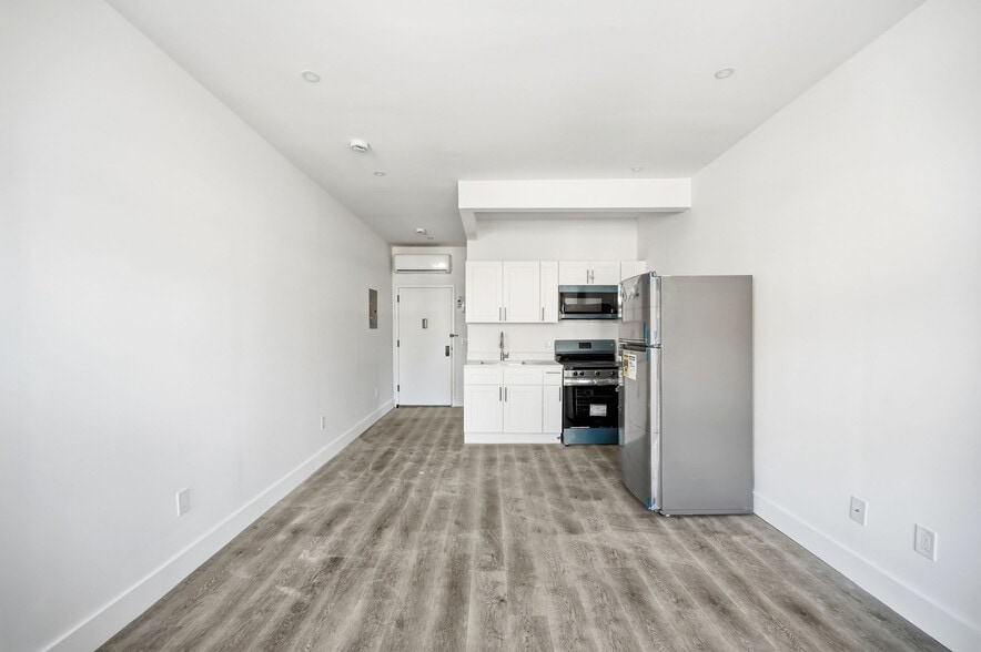 More Photos Of 2152 Muliner Ave, Bronx Apartments For Sale