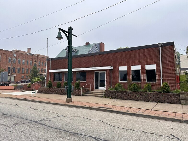 Primary Photo Of 108 W 8th Ave, Homestead Freestanding For Lease