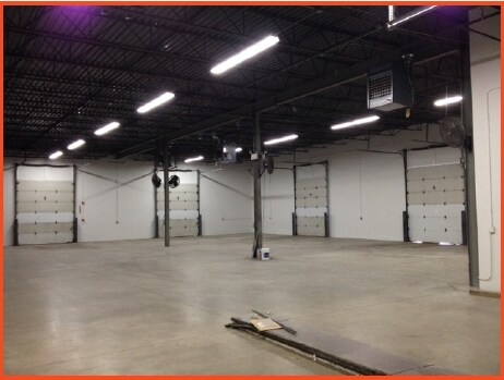More Photos Of 320 Rocbaar Dr, Romeoville Warehouse For Sale