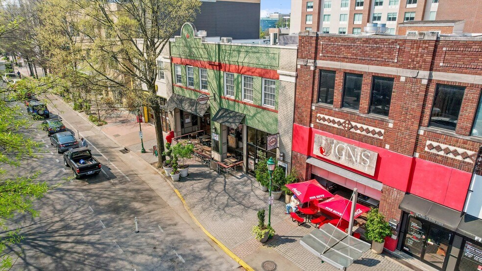 More Photos Of 407 Broad St, Chattanooga General Retail For Lease