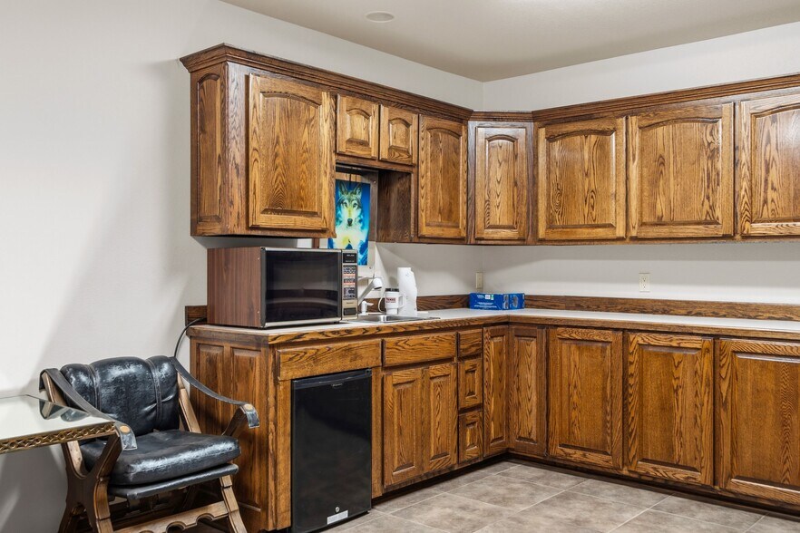 More Photos Of 15288 AR-22, Dardanelle Warehouse For Sale