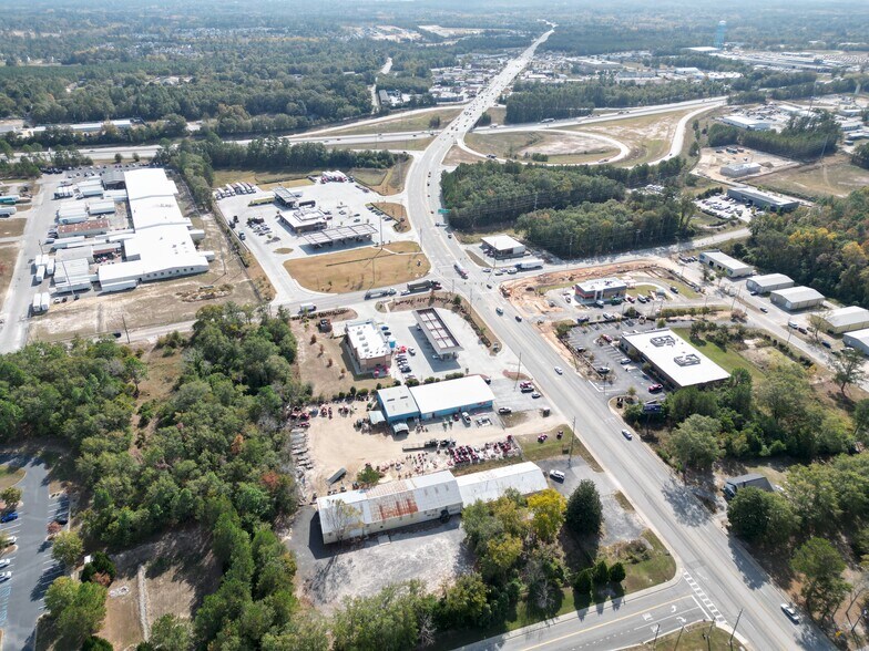 More Photos Of 869 S Lake Dr, Lexington Warehouse For Lease