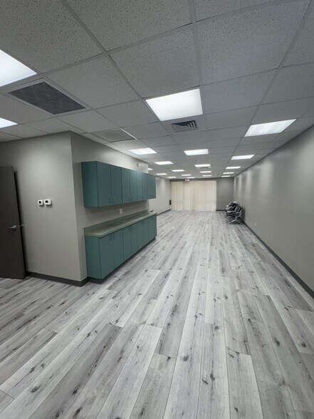More Photos Of 13787 Belcher Rd, Largo Medical For Lease