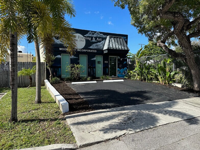 More Photos Of 921 NE 3rd Ave, Fort Lauderdale Manufacturing For Sale