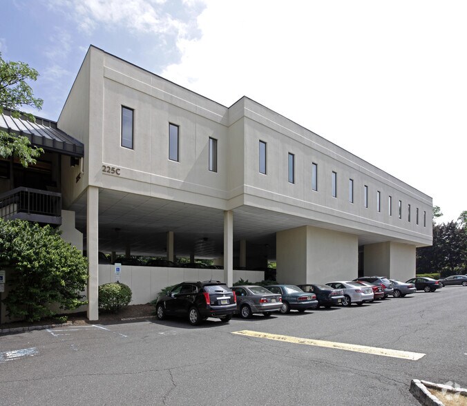More Photos Of 225 Millburn Ave, Millburn Medical For Lease