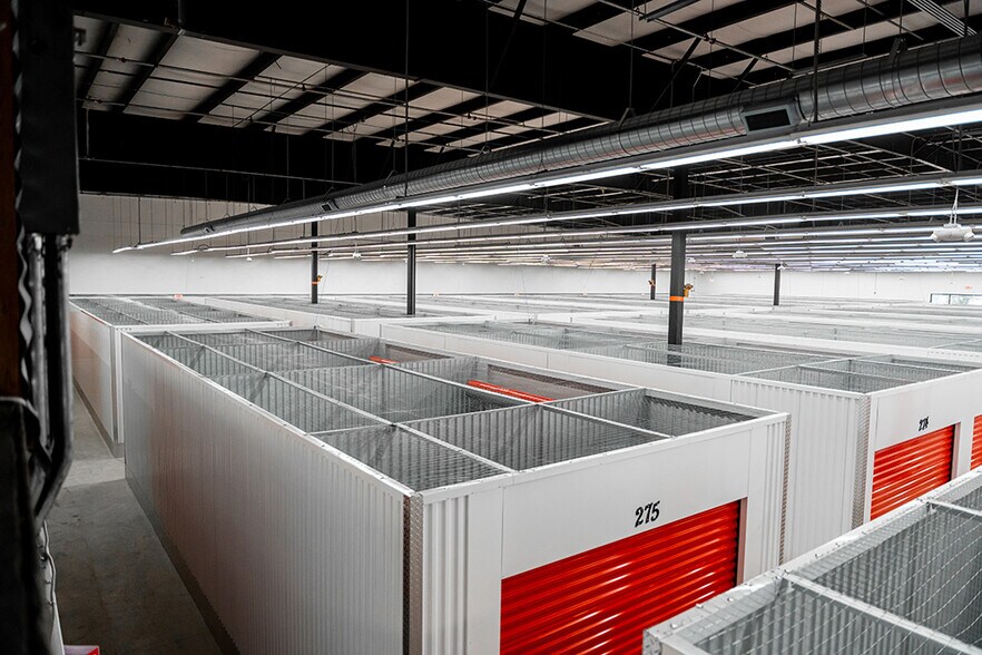 More Photos Of 2000 Queen Ave SE, Albany Self Storage For Sale