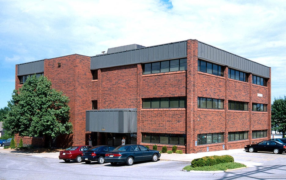More Photos Of 10300 W 103rd St, Overland Park Office For Sale