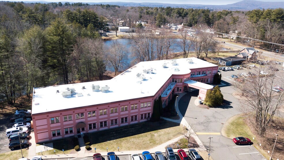 More Photos Of 470 Granby Rd, South Hadley Medical For Lease