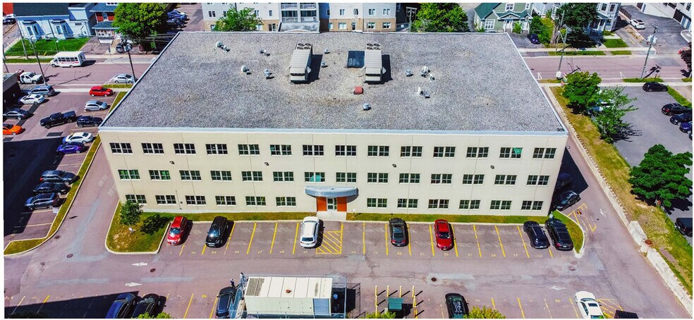 More Photos Of 33 Weldon St, Moncton Office For Lease