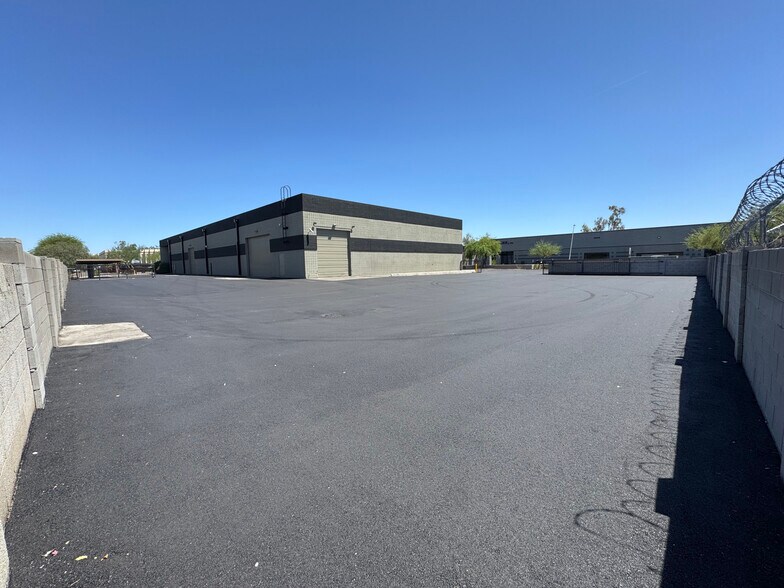 More Photos Of 5250 S 31st Pl, Phoenix Distribution For Lease