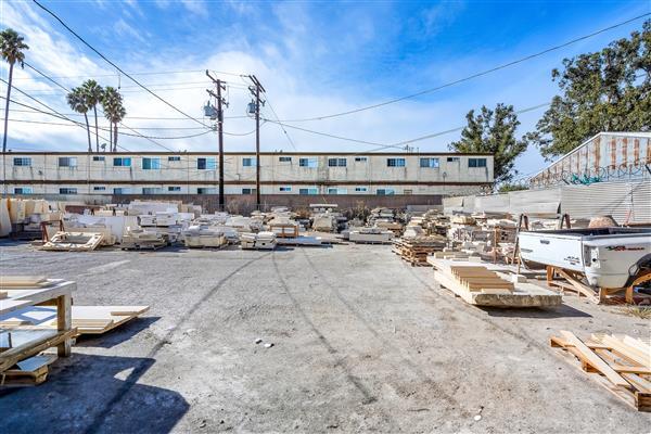 More Photos Of 22593 S Western Ave, Torrance Manufacturing For Sale
