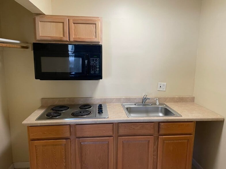 More Photos Of 136 Sumner Ave, Seaside Heights Hotel For Sale