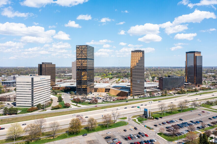 More Photos Of 25800 Northwestern Hwy, Southfield Office For Lease