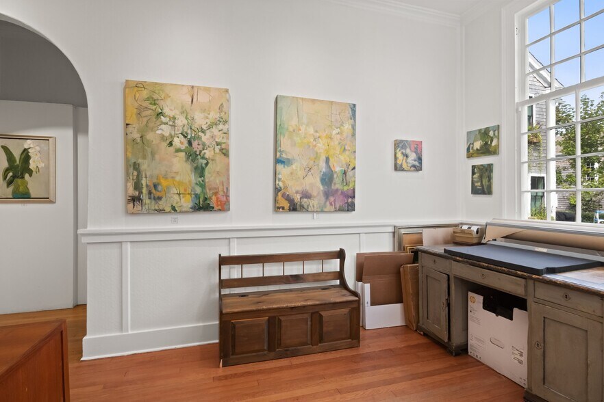 More Photos Of 418 Commercial St, Provincetown Storefront Retail Residential For Sale
