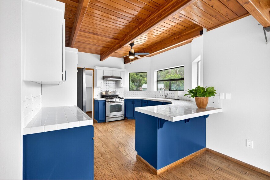 More Photos Of 14621 Woods Valley rd, Valley Center Flex For Sale