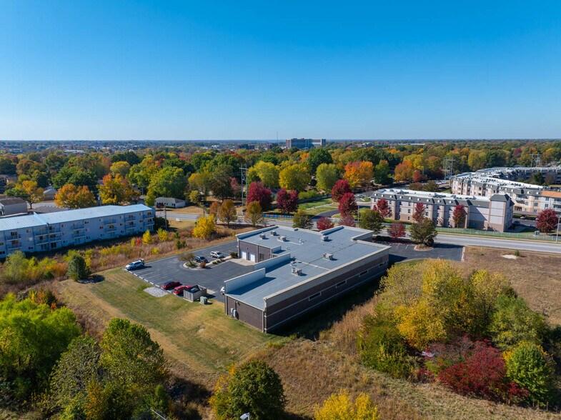 More Photos Of 3250 S Delaware Ave, Springfield Medical For Sale