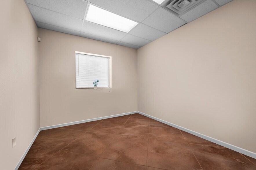 More Photos Of 126 W Cedar Bayou Lynchburg Rd, Baytown Medical For Sale