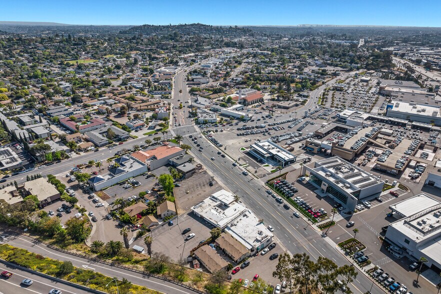 More Photos Of 8939 La Mesa Blvd, La Mesa Medical For Lease