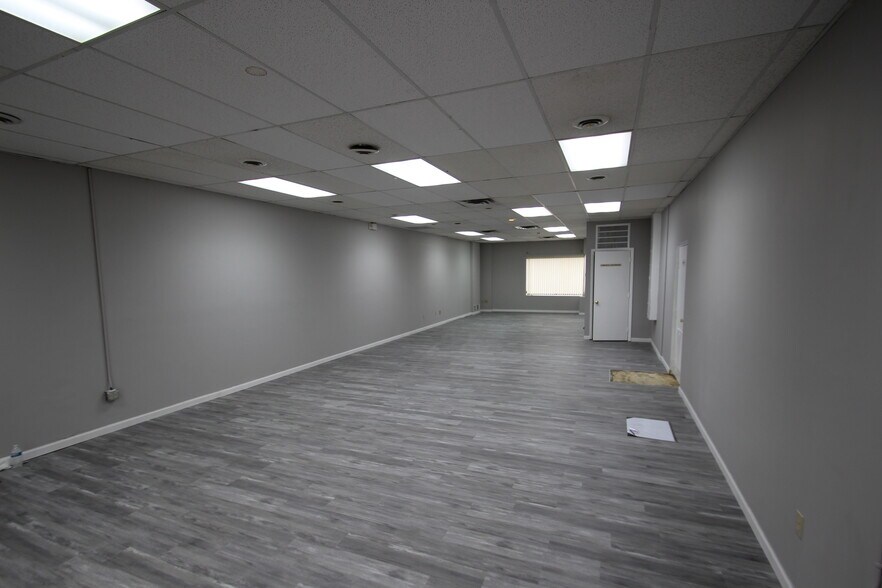 More Photos Of 799 N Court St, Medina Office For Lease
